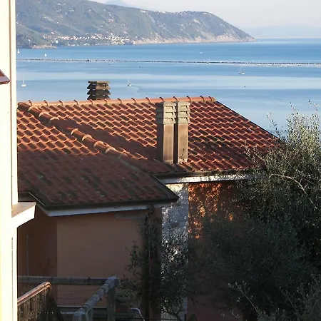 Apartament Ca'di Gilbi E Pasqui La Spezia